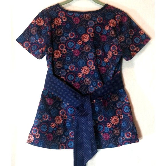 Koi Kathy Peterson Scrub XS Blue Fushia Flowers Polka Dot Waist tie V Neck SV - Picture 2 of 10